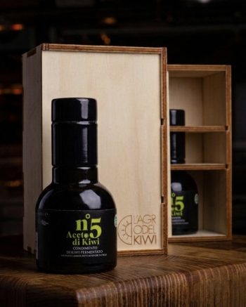 Box regalo in legno + Aceto di Kiwi n5
